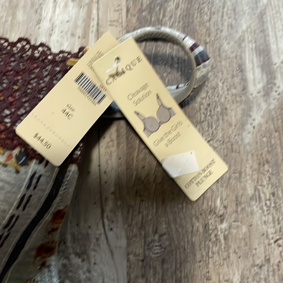 Cacique 44C bra boost plunge - Picture 2 of 3